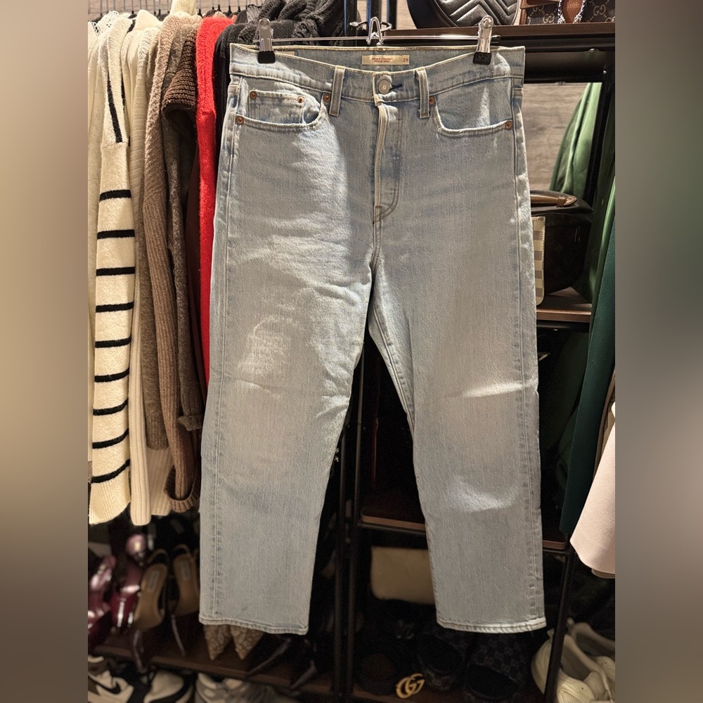Light Blue Levi’s Women Jeans